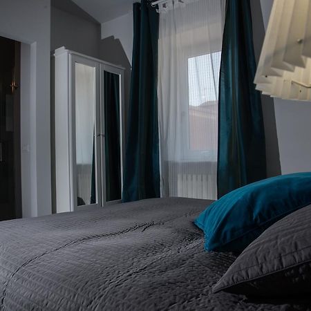 Via Roma 205 Bed & Breakfast ริโอเนโร อิน วุลตูเร ภายนอก รูปภาพ